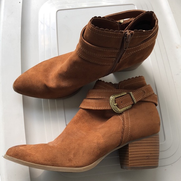 St. John’s Bay, US WOMENS 8.5 - Picture 2 of 3